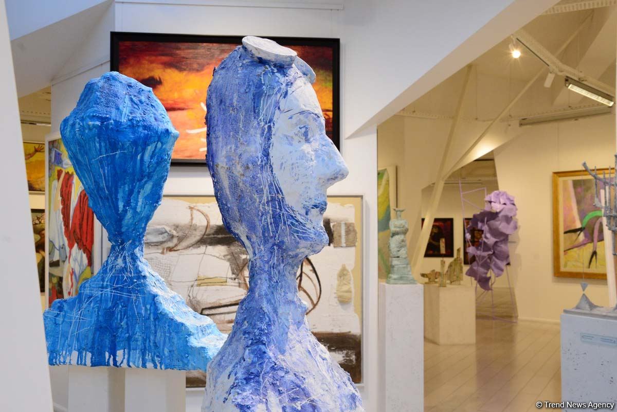 Увлекательное путешествие по Музею современного искусства в Баку (ФОТОРЕПОРТАЖ)