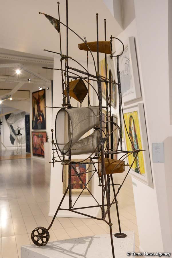 Увлекательное путешествие по Музею современного искусства в Баку (ФОТОРЕПОРТАЖ)
