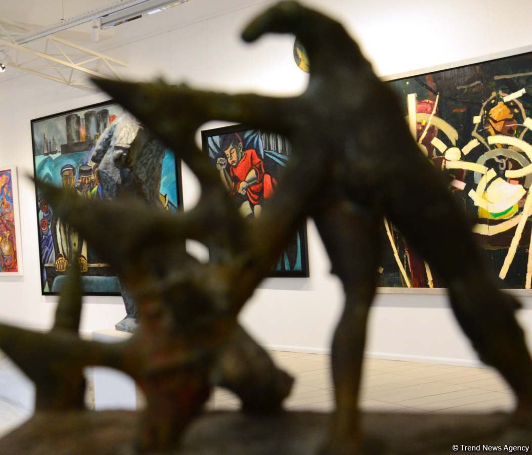Увлекательное путешествие по Музею современного искусства в Баку (ФОТОРЕПОРТАЖ)