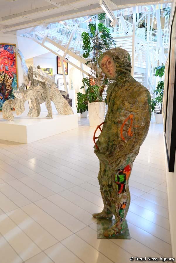 Увлекательное путешествие по Музею современного искусства в Баку (ФОТОРЕПОРТАЖ)