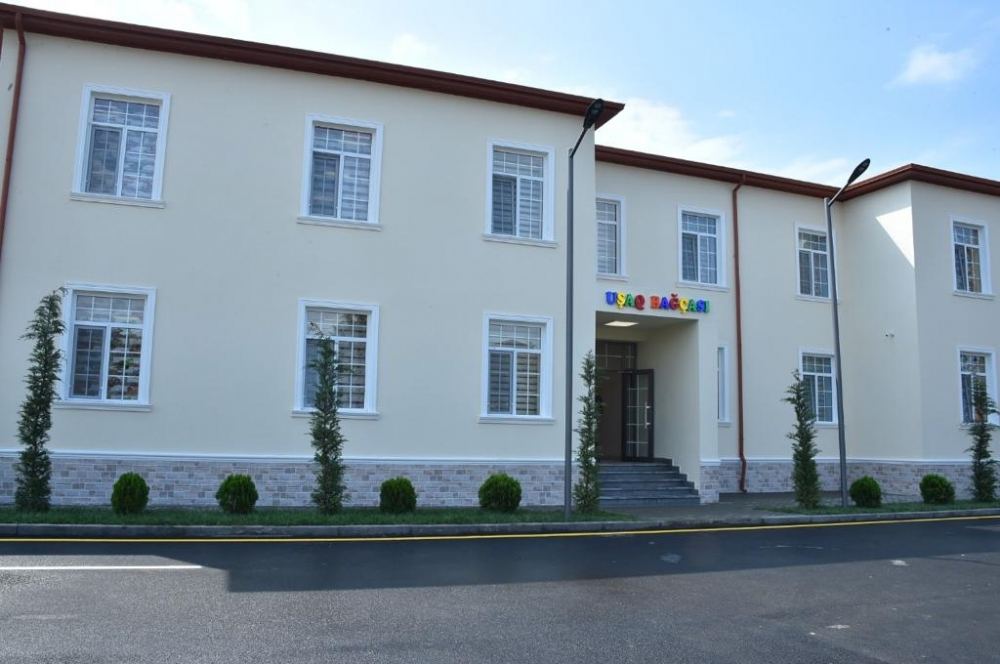 Фондом Гейдара Алиева сдаются в эксплуатацию 62 учебных заведения - 
В Гяндже, Самухе и Уджаре состоялось открытие построенных и реконструированных учебных заведений (ФОТО)