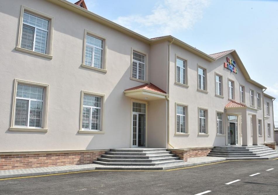 Фондом Гейдара Алиева сдаются в эксплуатацию 62 учебных заведения - 
В Гяндже, Самухе и Уджаре состоялось открытие построенных и реконструированных учебных заведений (ФОТО)