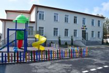 Фондом Гейдара Алиева сдаются в эксплуатацию 62 учебных заведения - 
В Гяндже, Самухе и Уджаре состоялось открытие построенных и реконструированных учебных заведений (ФОТО)