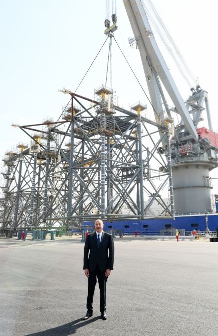 Президент Ильхам Алиев принял участие в церемонии закладки фундамента морских операций на месторождении «Абшерон» (ФОТО/ВИДЕО)