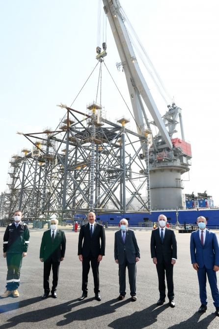 Президент Ильхам Алиев принял участие в церемонии закладки фундамента морских операций на месторождении «Абшерон» (ФОТО/ВИДЕО)