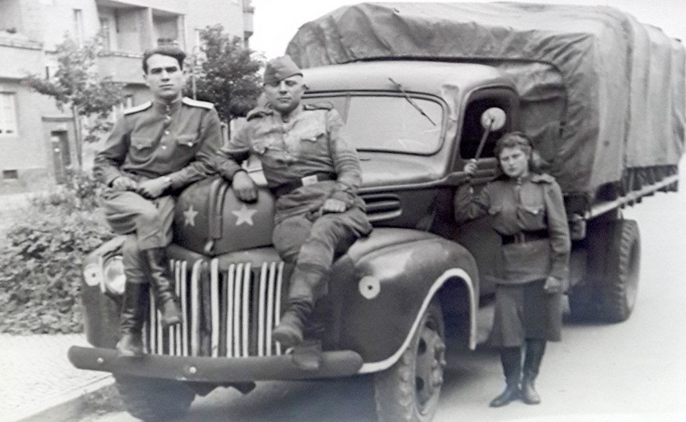 Удивительная история нефтяника-героя войны, оставившего надпись на Рейхстаге "Я из Баку. Джавадов" (ФОТО)