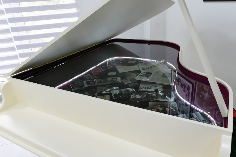 Первый вице-президент Мехрибан Алиева приняла участие в открытии нового здания Детской школы искусств в поселке Бюльбюля (ФОТО) (версия 2)