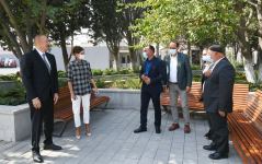 Президент Ильхам Алиев и первая леди Мехрибан Алиева ознакомились с работами по благоустройству, проведенными в поселке Балаханы (ФОТО)