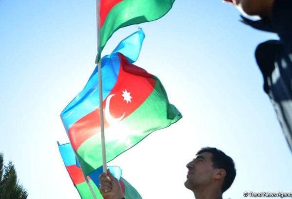 Ayrılarmı könül candan? Azərbaycan, Azərbaycan! - Рамиз Новруз, Фахраддин Манафов, Алим Гасымов и Тунзаля Агаева (ВИДЕО)