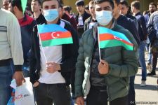 Сотни молодых добровольцев отправились из Бинагади на фронт (ФОТО)