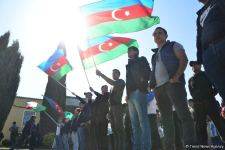 Сотни молодых добровольцев отправились из Бинагади на фронт (ФОТО)