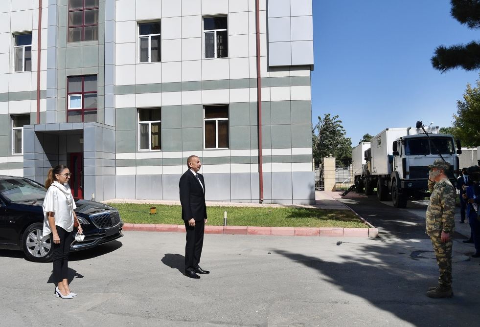 Хроника Победы (30.09.2020): Президент Ильхам Алиев и Первая леди Мехрибан Алиева встретились с ранеными военнослужащими, лечащимися в Центральном военном клиническом госпитале минобороны (ФОТО/ВИДЕО)