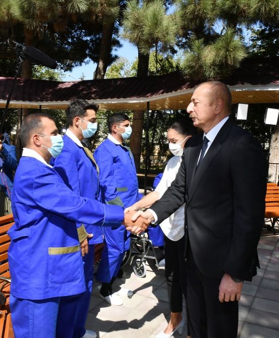 Хроника Победы (30.09.2020): Президент Ильхам Алиев и Первая леди Мехрибан Алиева встретились с ранеными военнослужащими, лечащимися в Центральном военном клиническом госпитале минобороны (ФОТО/ВИДЕО)
