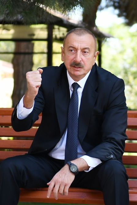 Хроника Победы (30.09.2020): Президент Ильхам Алиев и Первая леди Мехрибан Алиева встретились с ранеными военнослужащими, лечащимися в Центральном военном клиническом госпитале минобороны (ФОТО/ВИДЕО)