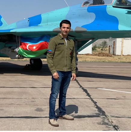 Горский еврей-певец, записавшийся добровольцем в армию Азербайджана: С оружием против армянских агрессоров