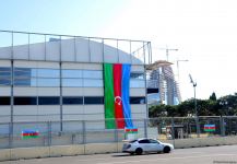 Баку украшен трехцветным флагом Азербайджана (ФОТОСЕССИЯ)