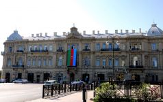 Баку украшен трехцветным флагом Азербайджана (ФОТОСЕССИЯ)