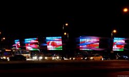 Баку украшен трехцветным флагом Азербайджана (ФОТОСЕССИЯ)