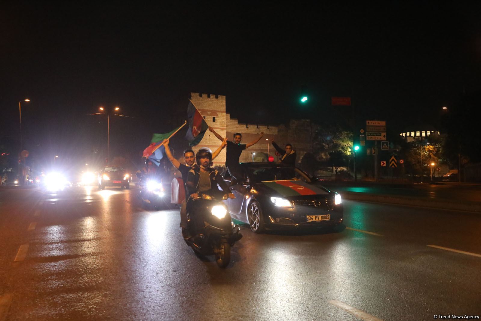 На всей территории Турции прошла акция в поддержку Азербайджана  (ФОТО)