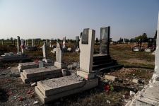 ВС Армении подвергли умышленному обстрелу кладбище в Агдаме (ФОТО)