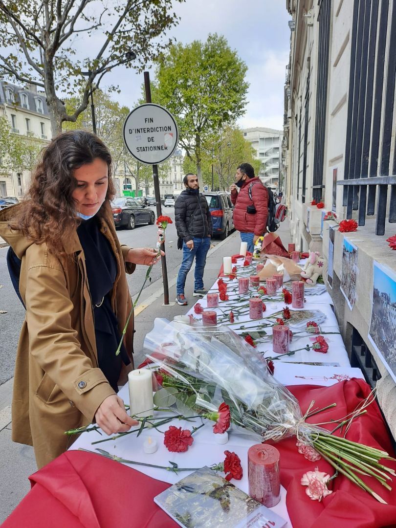 В Париже чтут память мирных жителей Гянджи, ставших жертвами армянской агрессии (ФОТО)