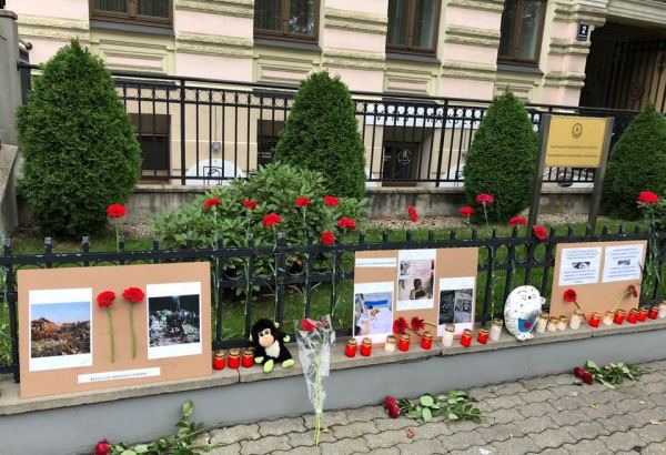 В Латвии чтут память мирных жителей Гянджи, ставших жертвами армянской агрессии (ВИДЕО/ФОТО)