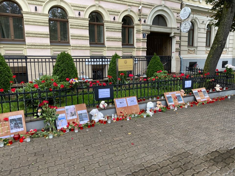 В Латвии чтут память мирных жителей Гянджи, ставших жертвами армянской агрессии (ВИДЕО/ФОТО)