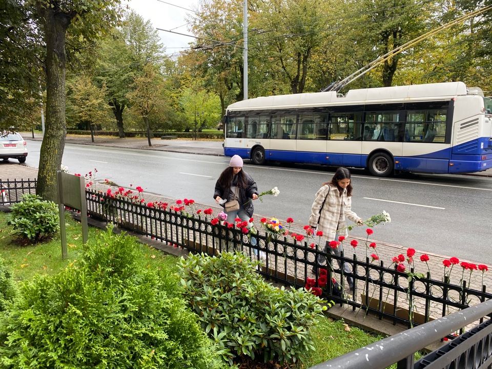 В Латвии чтут память мирных жителей Гянджи, ставших жертвами армянской агрессии (ВИДЕО/ФОТО)
