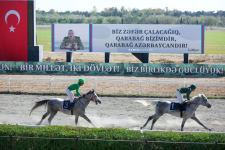 В Баку прошел парад на Карабахских скакунах в честь освободительной миссии армии Азербайджана (ВИДЕО, ФОТО)
