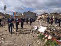 Посол Израиля побывал на месте ракетных ударов армянских ВС по Гяндже  (ФОТО)