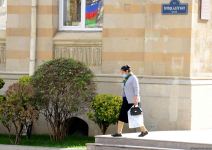 Соблюдают ли правила карантина жители Баку? (ФОТОРЕПОРТАЖ)