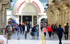 Соблюдают ли правила карантина жители Баку? (ФОТОРЕПОРТАЖ)