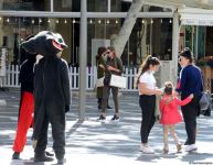 Соблюдают ли правила карантина жители Баку? (ФОТОРЕПОРТАЖ)