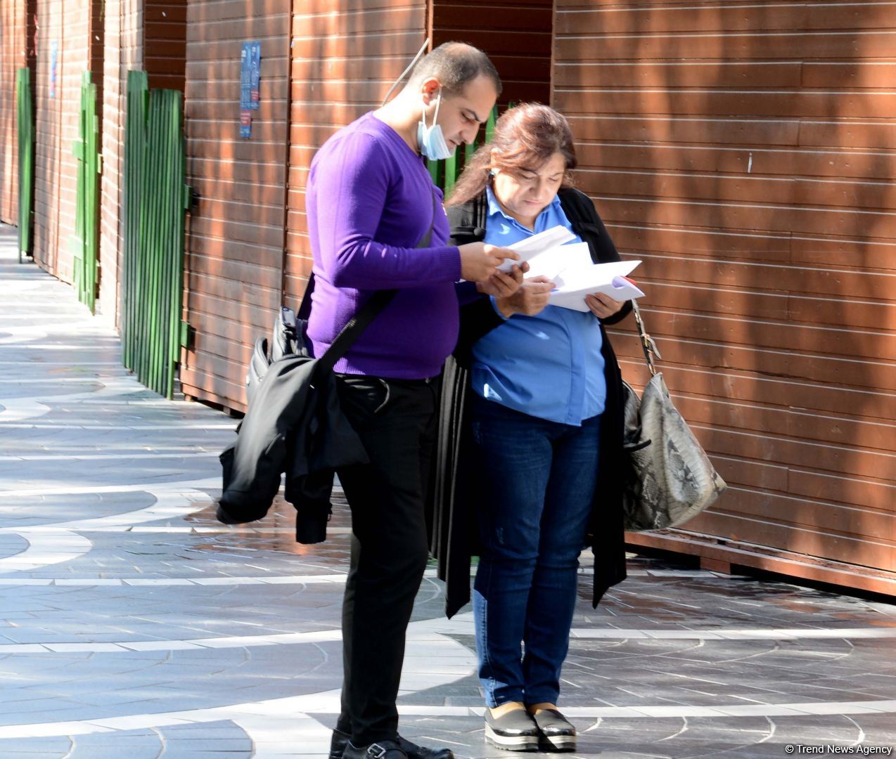 Соблюдают ли правила карантина жители Баку? (ФОТОРЕПОРТАЖ)