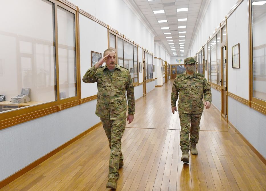 Под руководством Президента, Верховного главнокомандующего Ильхама Алиева в Центральном командном пункте Министерства обороны прошло оперативное совещание (ФОТО) (Версия 2)