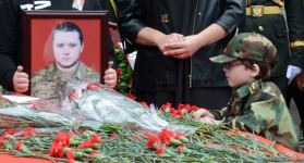 Азербайджанский военнослужащий Дмитрий Солнцев похоронен во второй Аллее шехидов (ФОТО)