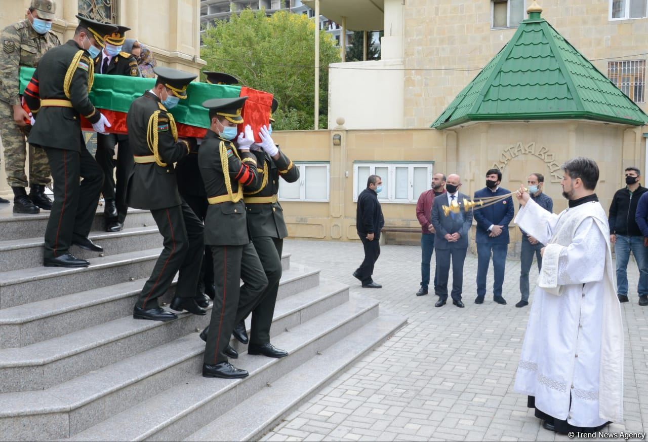 Азербайджанский военнослужащий Дмитрий Солнцев похоронен во второй Аллее шехидов (ФОТО)