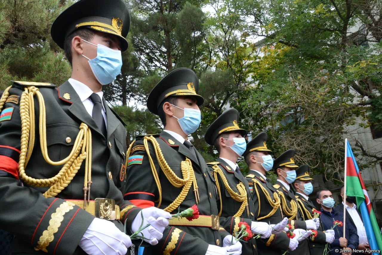 Азербайджанский военнослужащий Дмитрий Солнцев похоронен во второй Аллее шехидов (ФОТО)