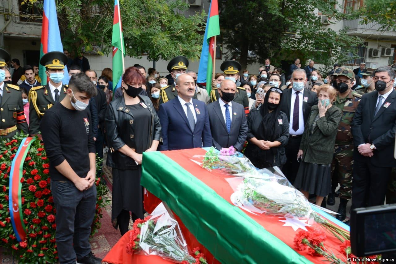 В Баку прощаются с азербайджанским военнослужащим Дмитрием Солнцевым (ФОТО)