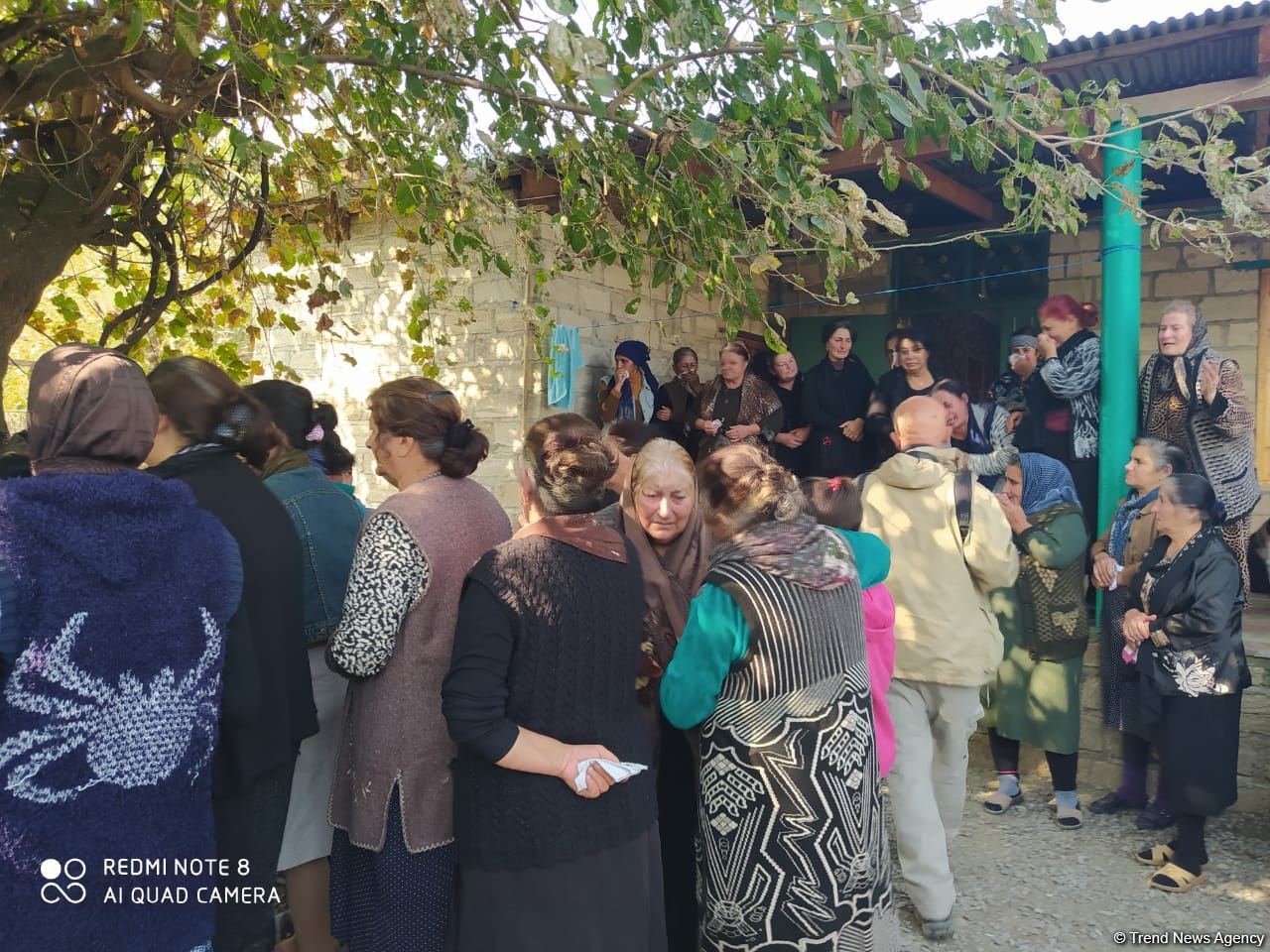 В Барде попрощались с 7-летней девочкой, погибшей от ракетного обстрела ВС Армении (ФОТО)