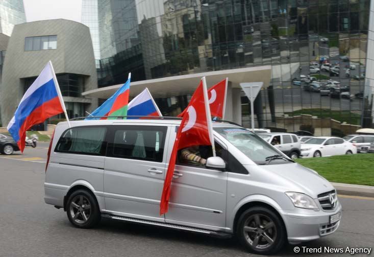Победа будет за Азербайджаном и мы вернем наши территории  - глава Русской общины (ФОТО)