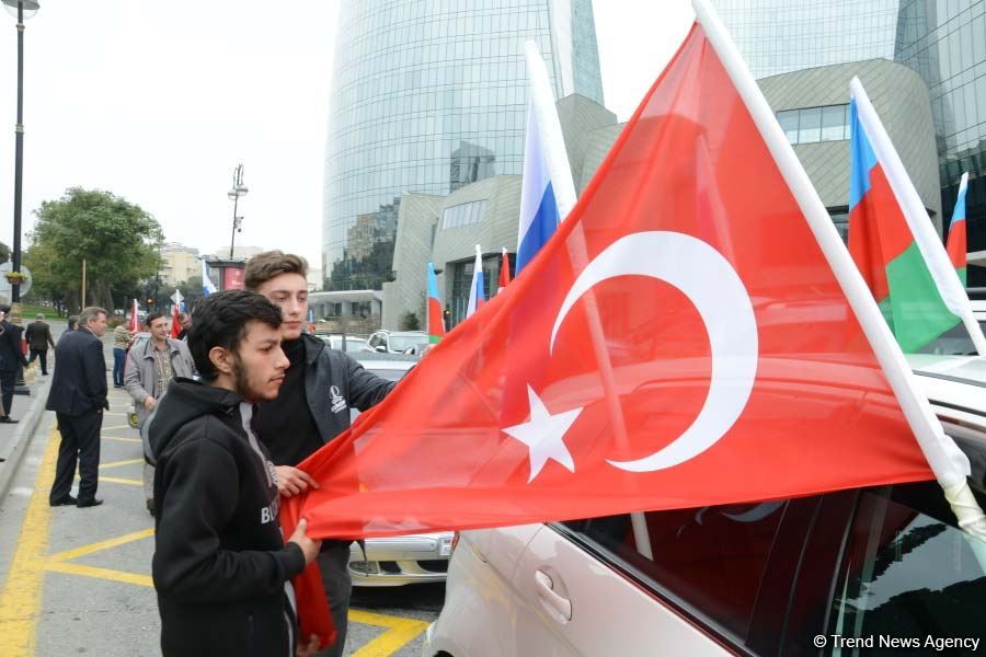 Победа будет за Азербайджаном и мы вернем наши территории  - глава Русской общины (ФОТО)