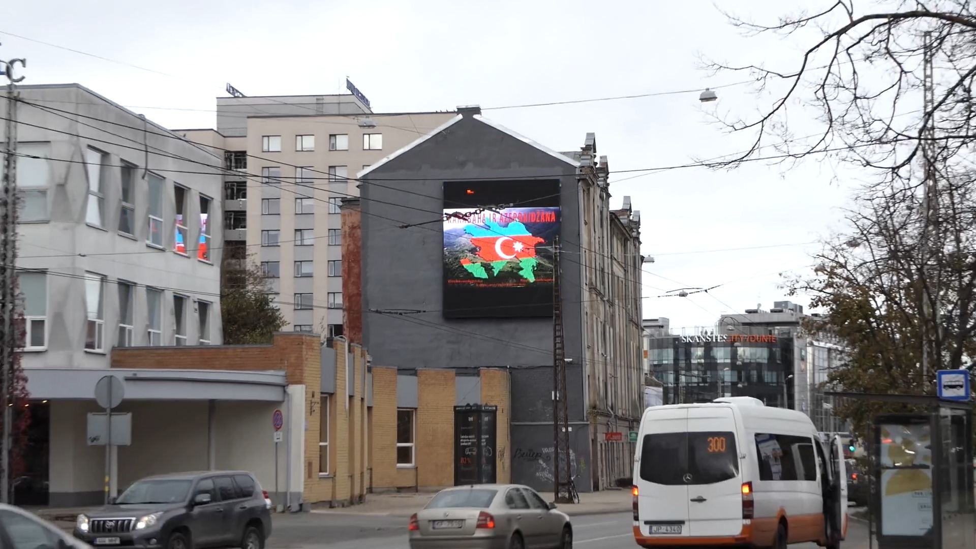 На центральных улицах Риги размещены билборды "Карабах-это Азербайджан!" (ВИДЕО, ФОТО)