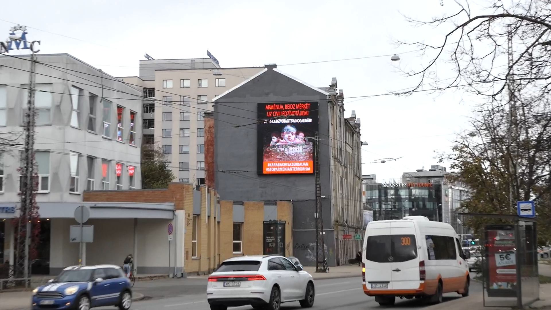 На центральных улицах Риги размещены билборды "Карабах-это Азербайджан!" (ВИДЕО, ФОТО)