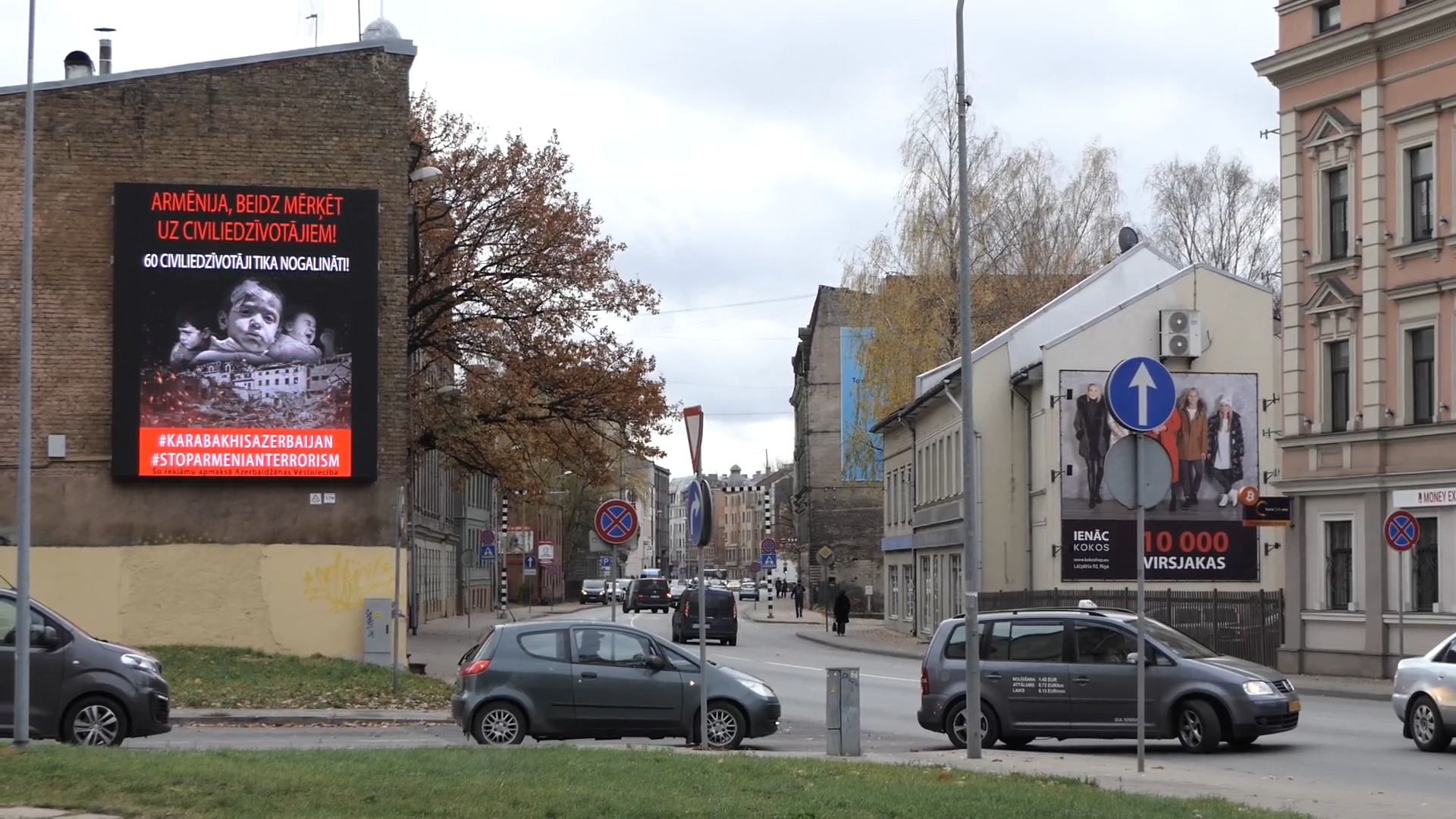 На центральных улицах Риги размещены билборды "Карабах-это Азербайджан!" (ВИДЕО, ФОТО)