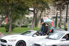 Переполненные счастьем люди празднуют освобождение города Шуша - радость победы в Баку (ФОТО/ВИДЕО)