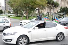 Переполненные счастьем люди празднуют освобождение города Шуша - радость победы в Баку (ФОТО/ВИДЕО)