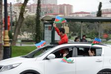 Переполненные счастьем люди празднуют освобождение города Шуша - радость победы в Баку (ФОТО/ВИДЕО)