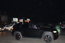 Жители Баку празднуют победу в войне за Карабах (ФОТО/ВИДЕО)