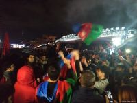 Жители Баку празднуют победу в войне за Карабах (ФОТО/ВИДЕО)